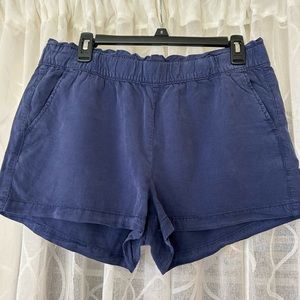Sanctuary elastic waist shorts, L